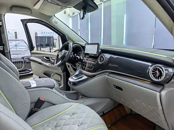 Mercedes-Benz Vito 2023