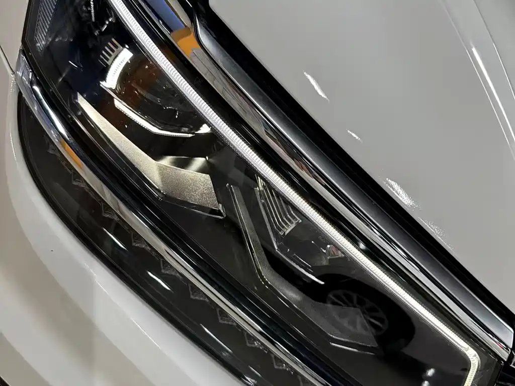 Volkswagen Tiguan L 2018 — фото 13
