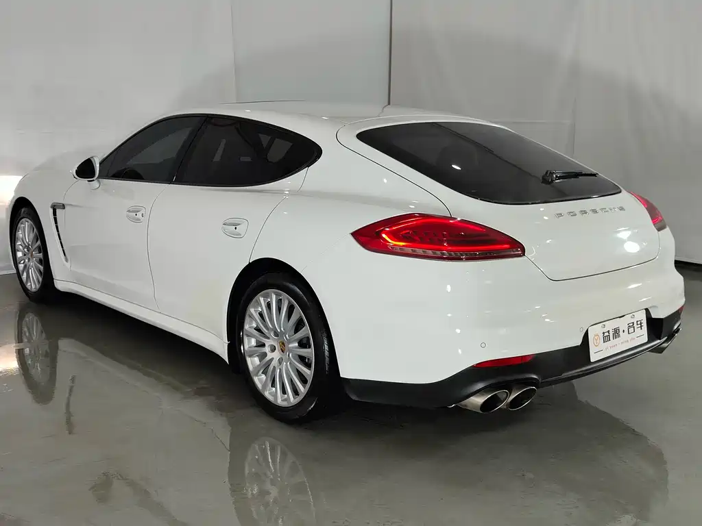Porsche Panamera 2015 — фото 15