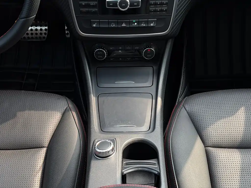 Mercedes-Benz A-Class 2014 — фото 15
