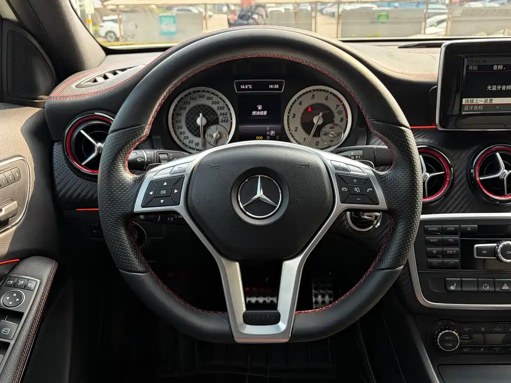 Mercedes-Benz A-Class 2014 — фото 17