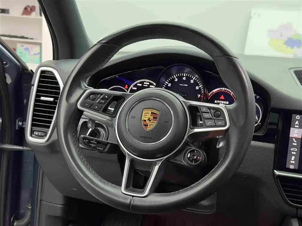 Porsche Cayenne Hybrid 2020 — фото 12