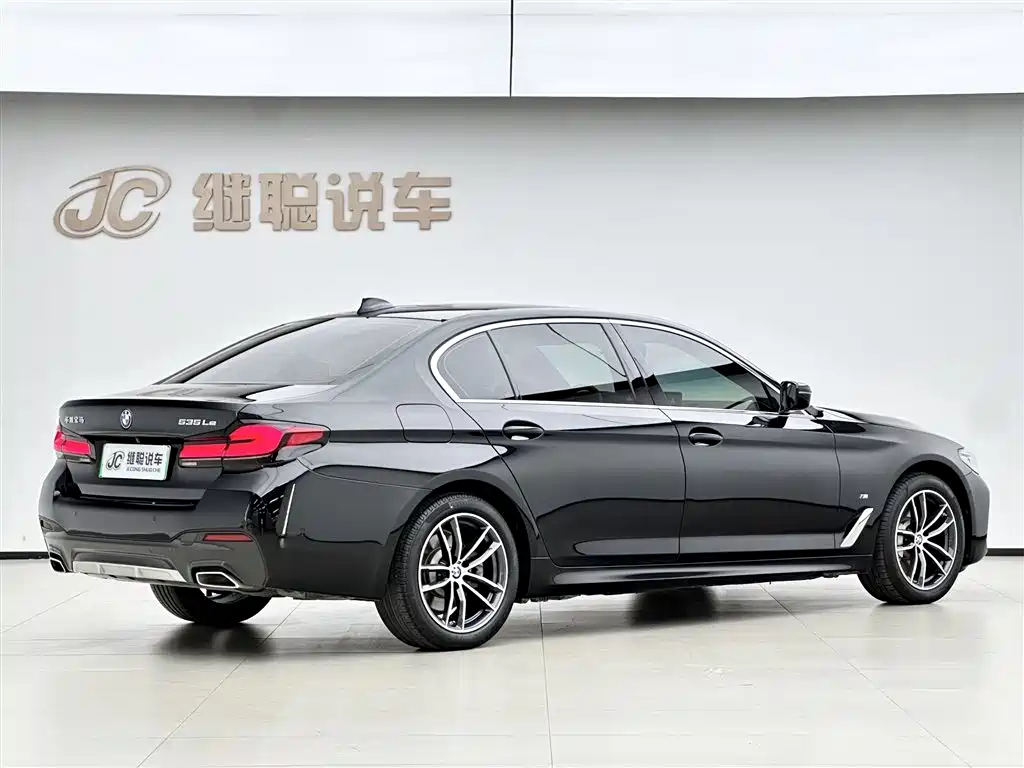 BMW 5 Series New Energy 2021 — фото 5