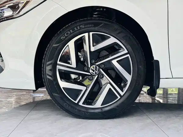 Volkswagen Sagitar 2024