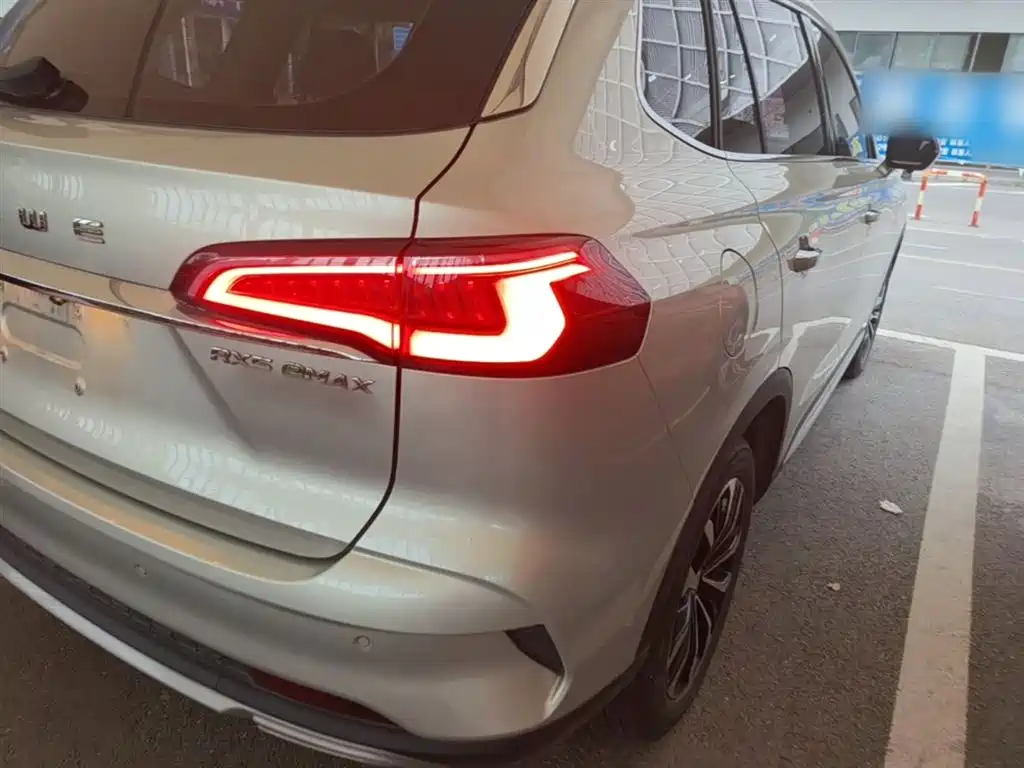 Roewe RX5 eMAX 2021 — фото 8