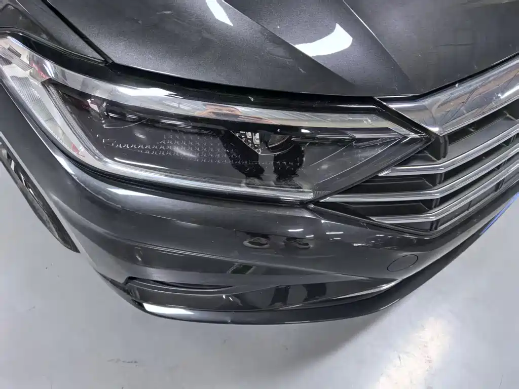 Volkswagen Sagitar 2020