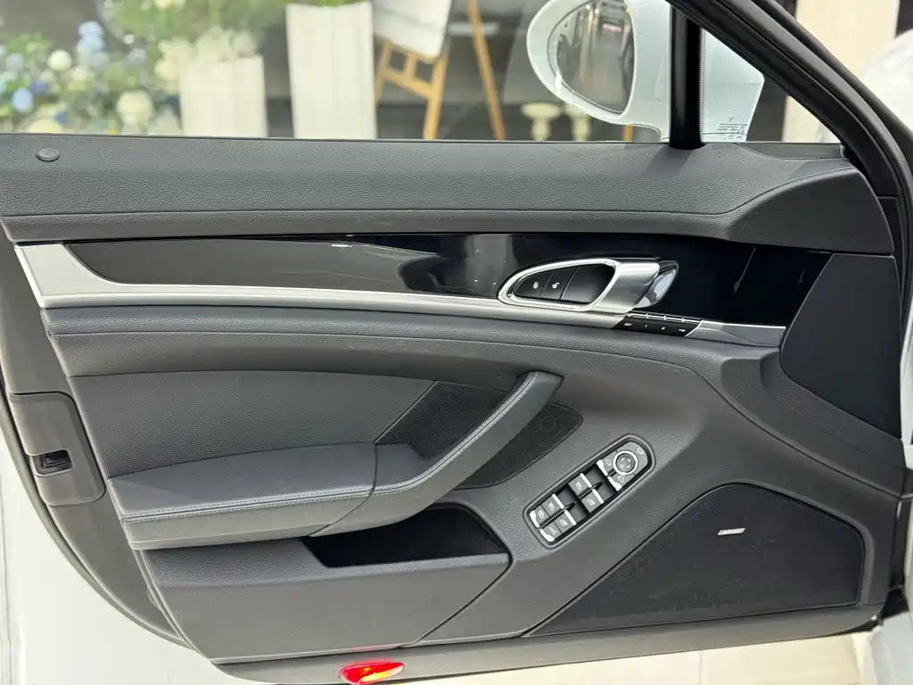 Porsche Panamera 2015 — фото 9