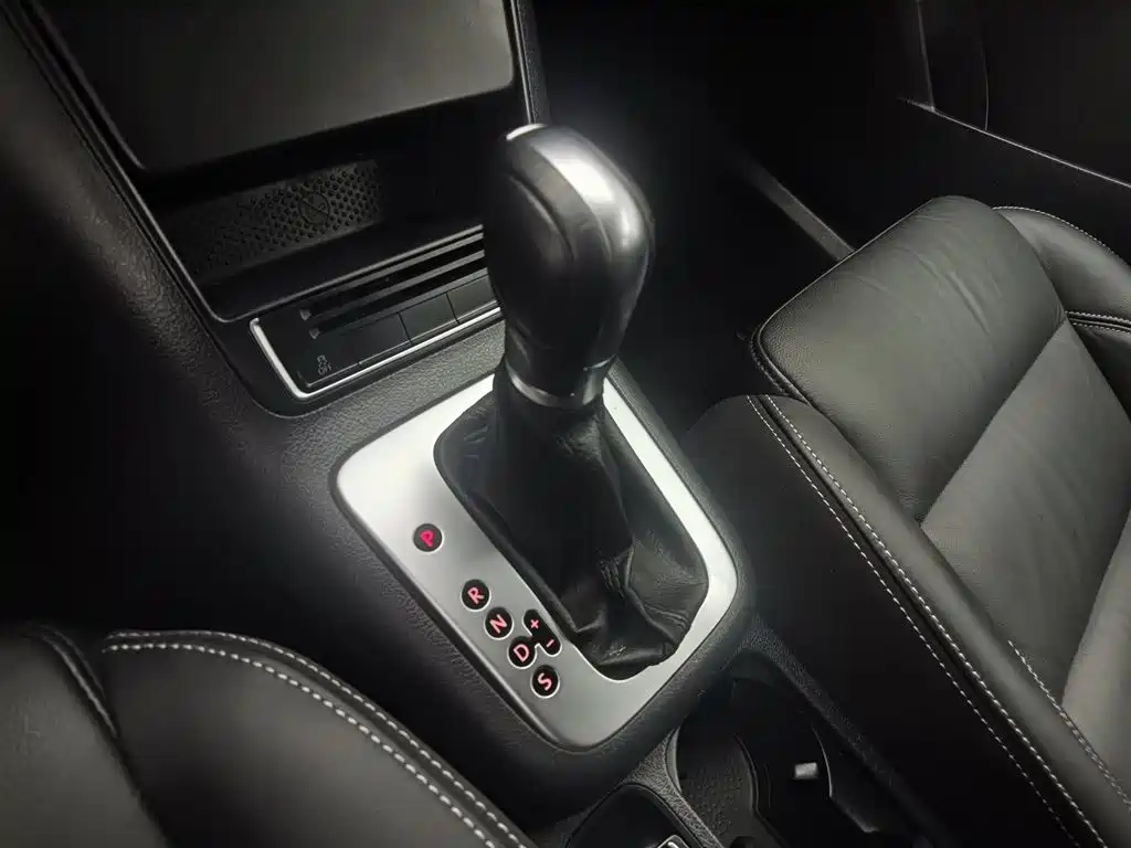 Volkswagen Tiguan 2016 — фото 13