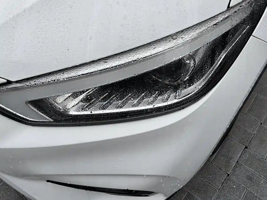 MG ZS 2022