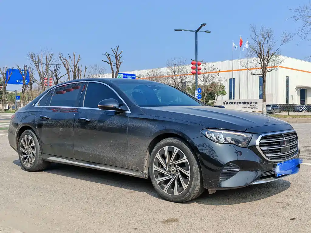 Mercedes-Benz E-Class 2024 — фото 3