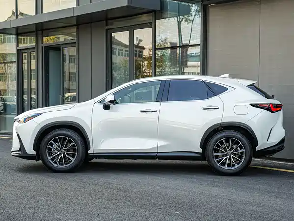Lexus NX 2022