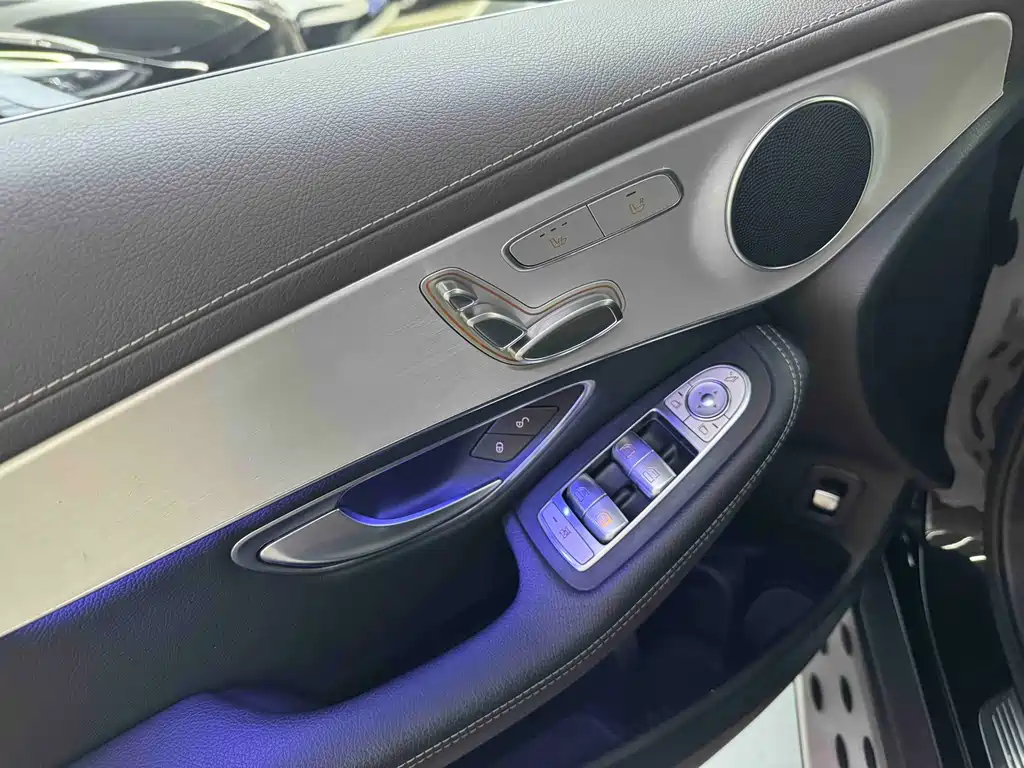 Mercedes-Benz GLC 2021