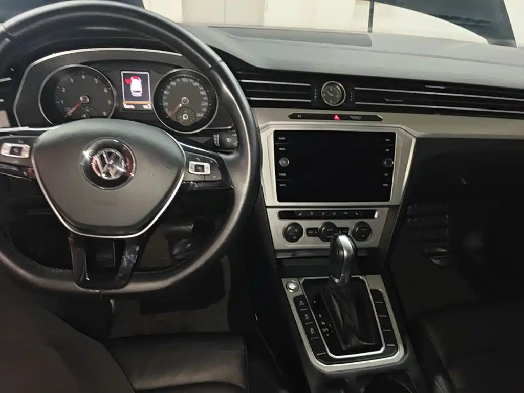 Volkswagen Viloran 2017 — фото 10