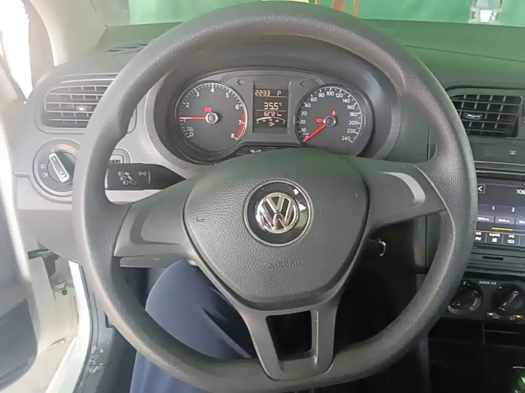 Volkswagen Polo 2019 — фото 11