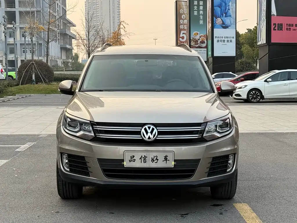 Volkswagen Tiguan 2014 — фото 2