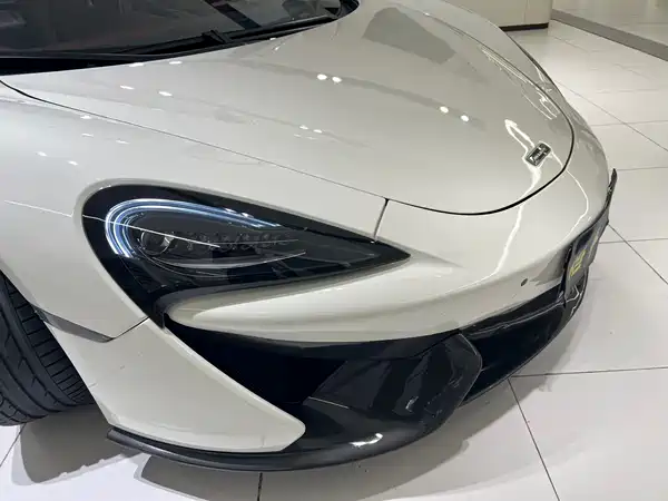 McLaren 570 2015