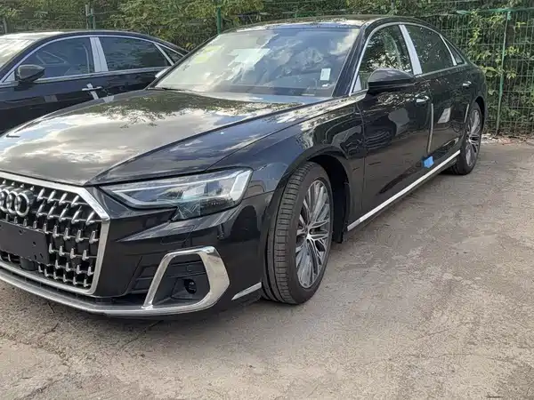 Audi A8 2025