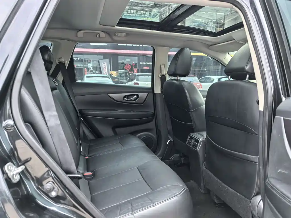 Nissan X-Trail 2015 — фото 12