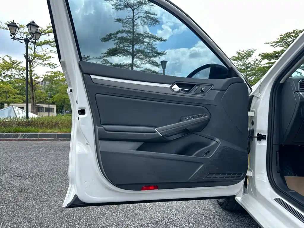 Volkswagen Lamando 2021