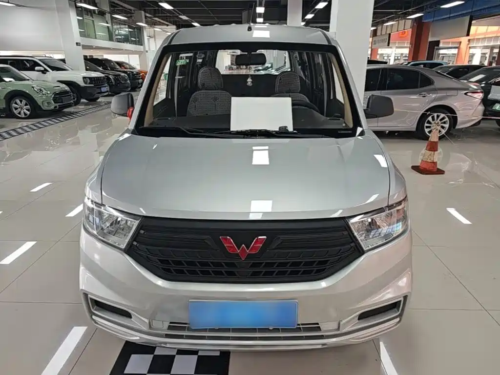 Wuling Hongguang V 2023