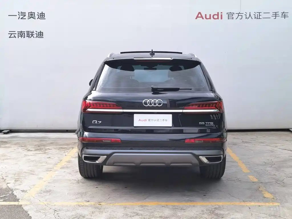 Audi Q7 2023 — фото 6