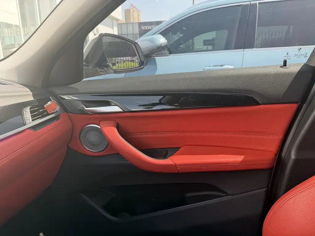BMW X2 2022 — фото 10