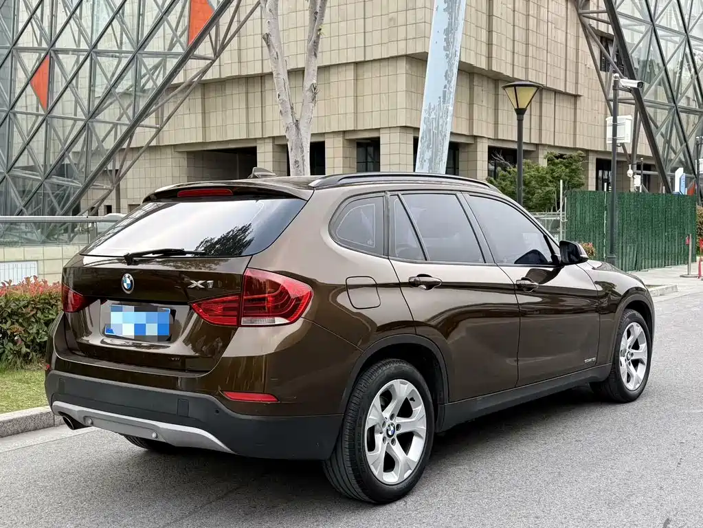 BMW X1 2013 — фото 5