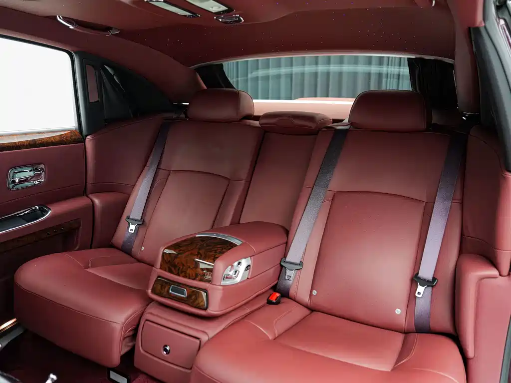Rolls-Royce Ghost 2014 — фото 15