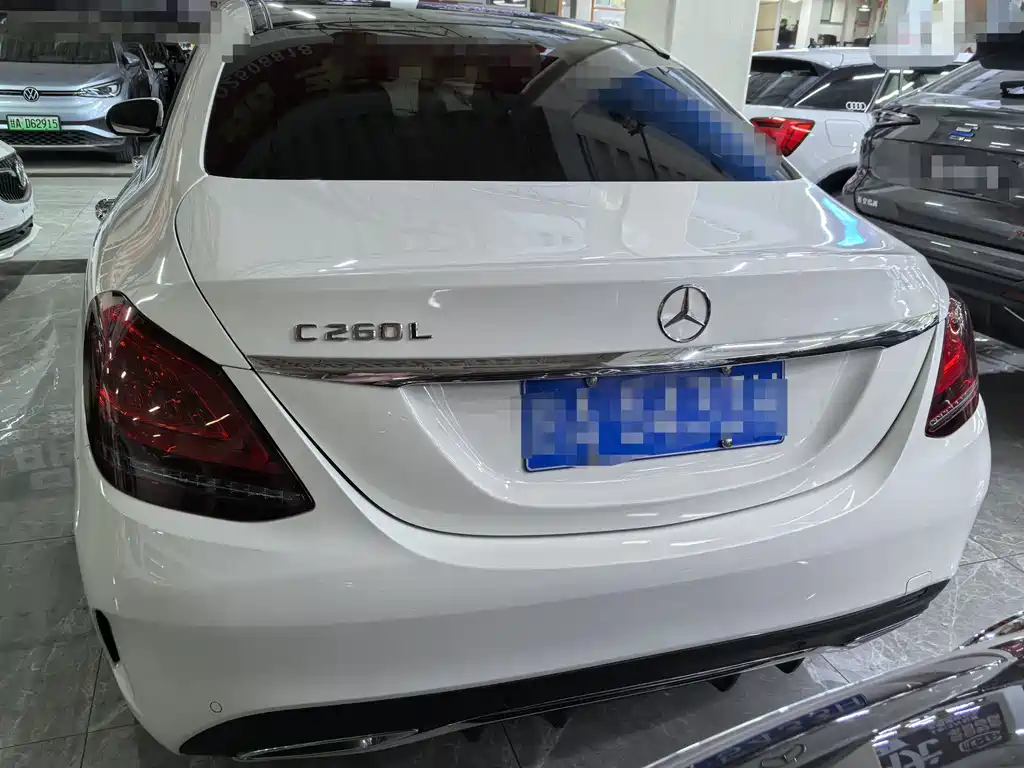 Mercedes-Benz C-Class 2022