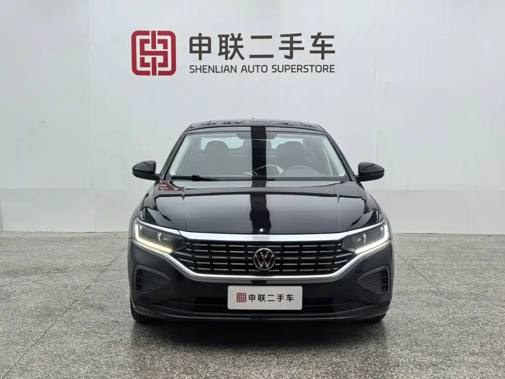 Volkswagen Passat 2025