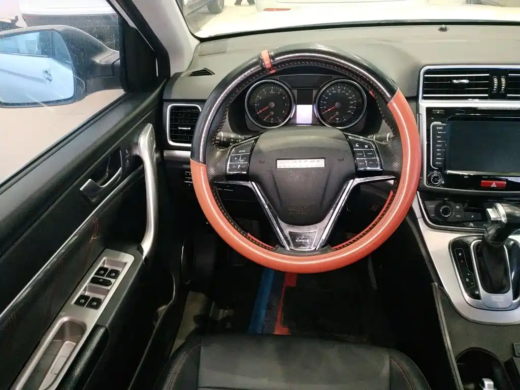 Haval M6 2018 — фото 11