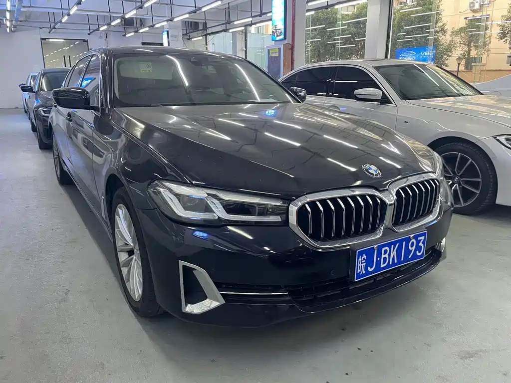 BMW 5 Series 2021