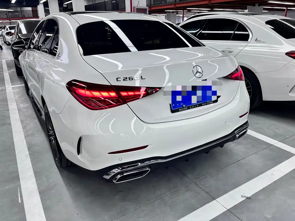 Mercedes-Benz C-Class 2024 — фото 13
