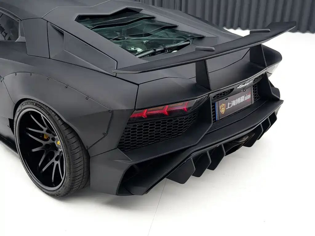 Lamborghini Aventador 2014 — фото 10