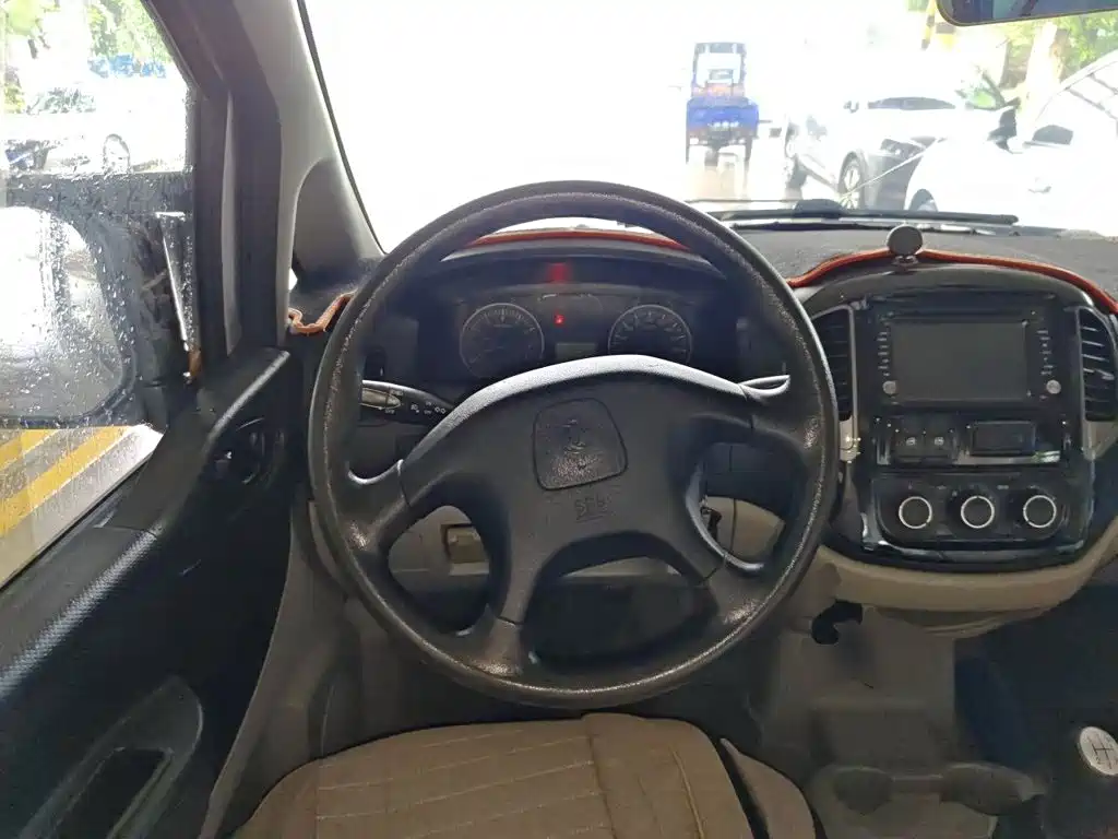 Dongfeng Lingzhi 2016