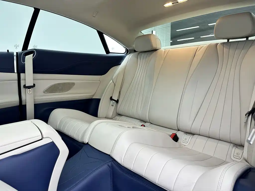 Mercedes-Benz E-Class 2023 — фото 5