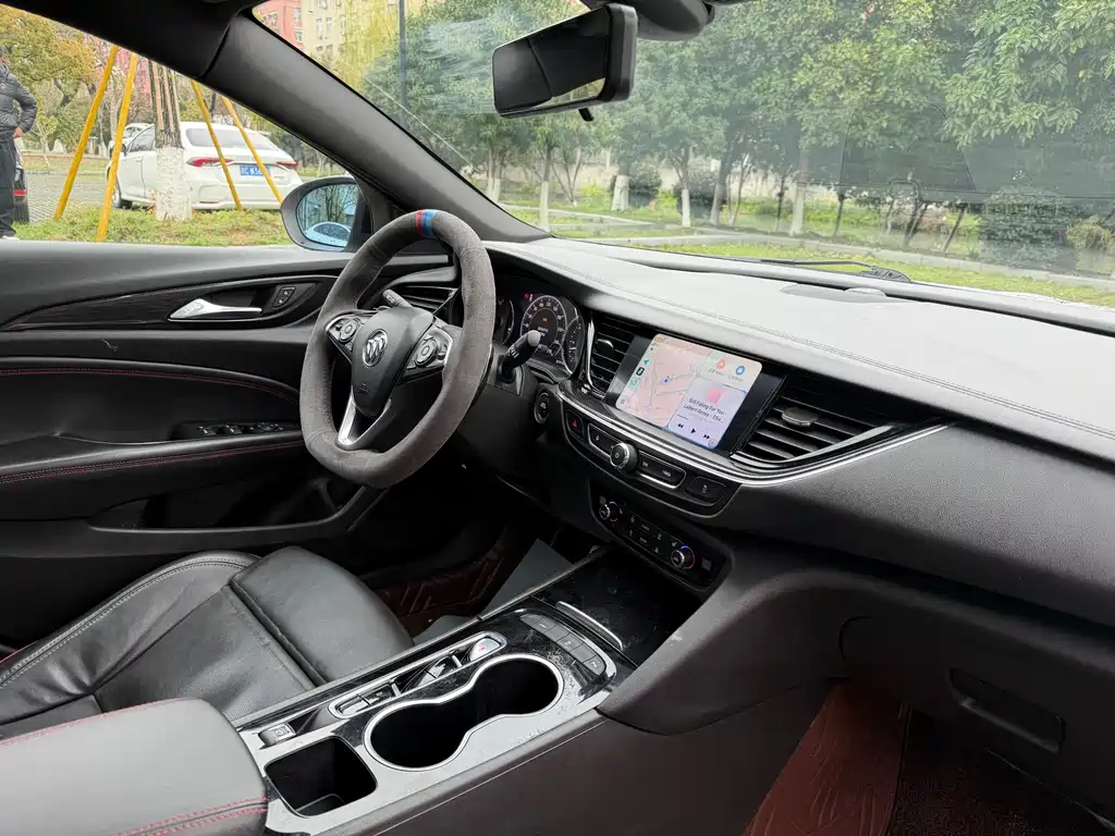 Buick Regal 2020 — фото 10