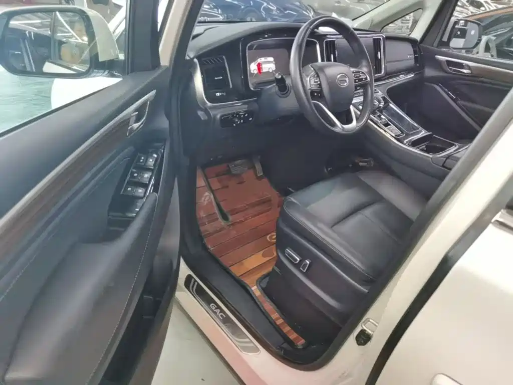 GAC Trumpchi M8 2022 — фото 16