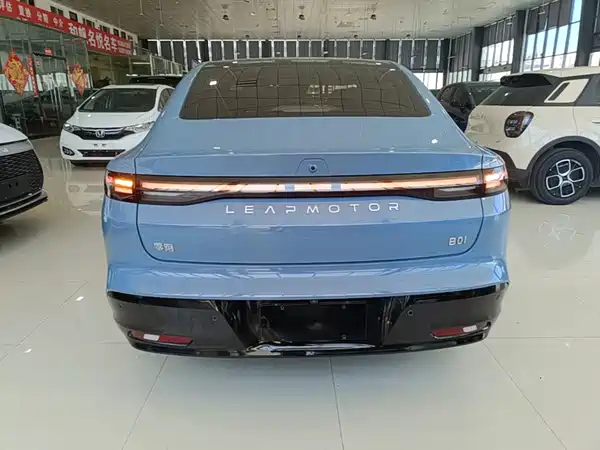 Leapmotor B01 2025