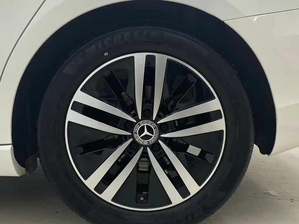 Mercedes-Benz A-Class 2022 — фото 15