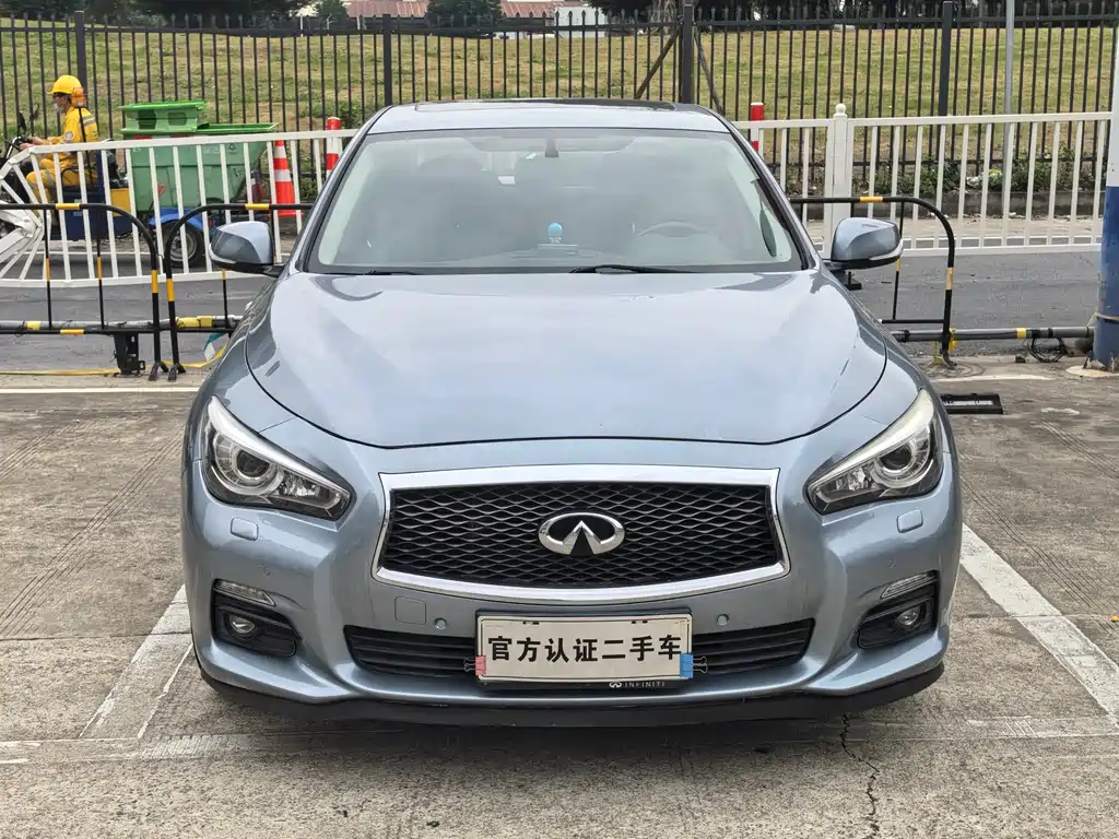 Infiniti Q50L 2015 — фото 2