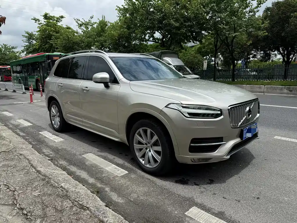 Volvo XC90 2016 — фото 3