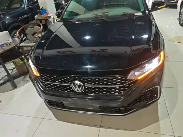 Volkswagen Passat 2024