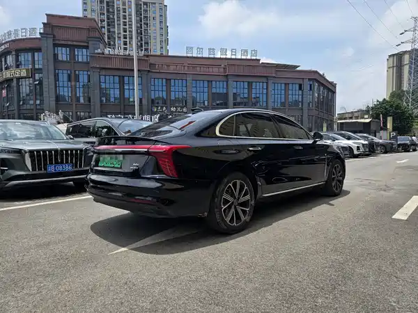 Hongqi H5 2025