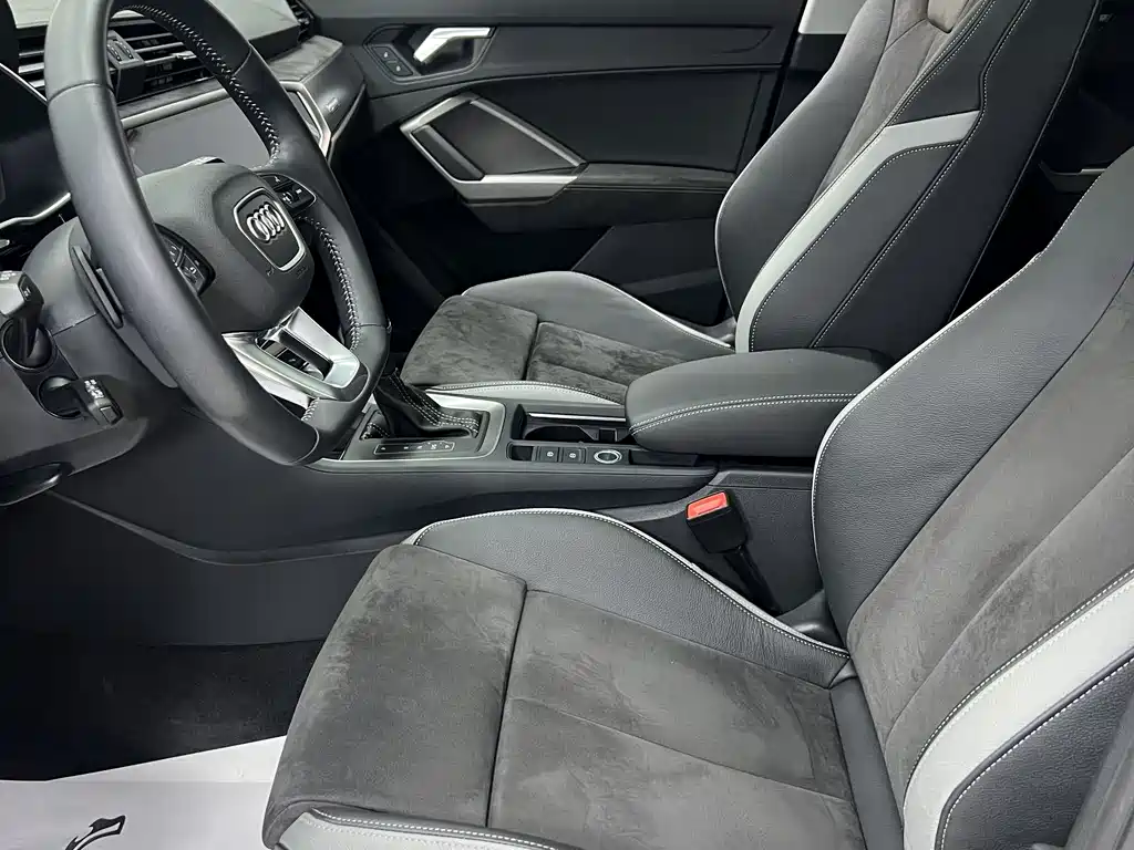 Audi Q3 2022 — фото 17
