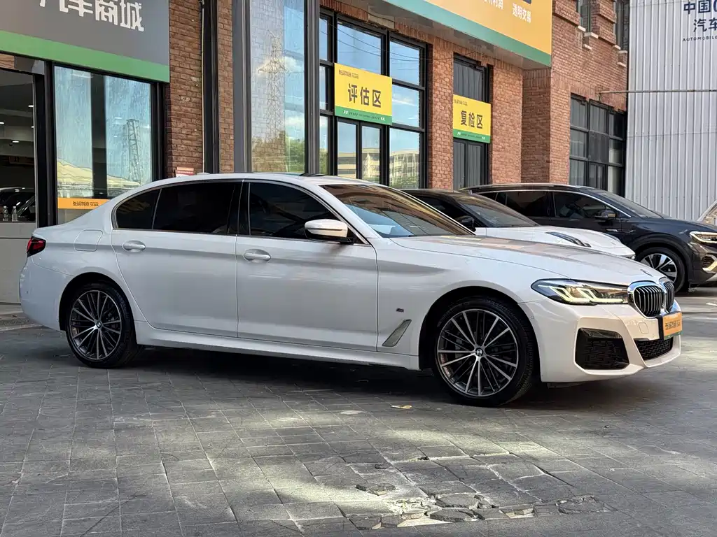BMW 5 Series 2022