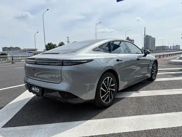 Exeed ES 2025