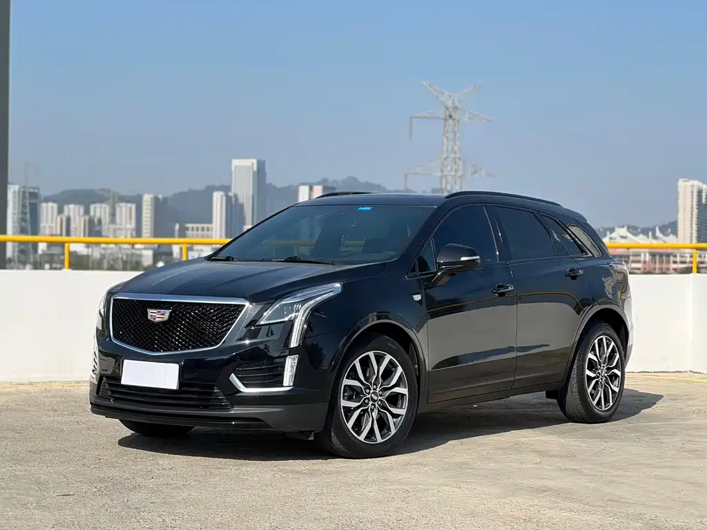 Cadillac XT5 2021 — фото 1