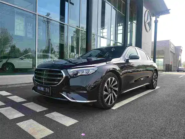 Mercedes-Benz E-Class 2024
