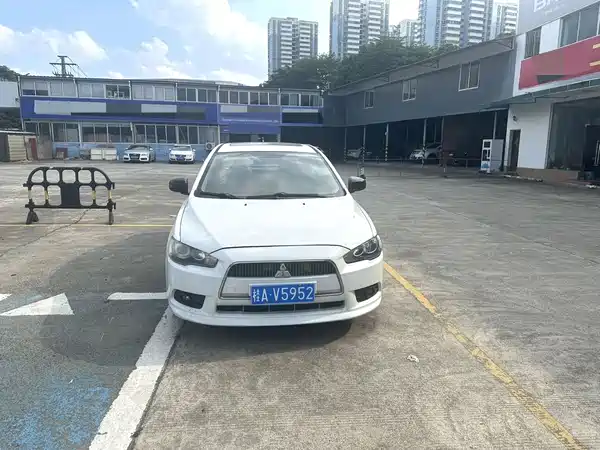 Mitsubishi Lancer EX 2014